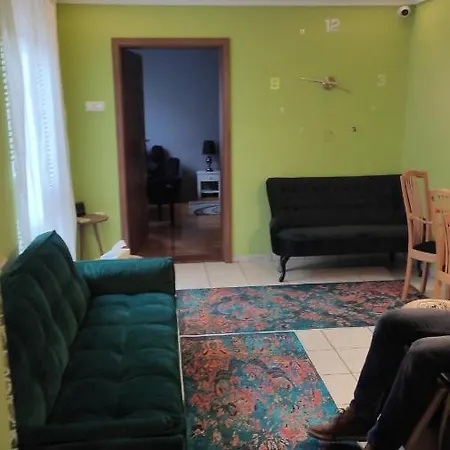 فندق Darvas Apartman إغير
